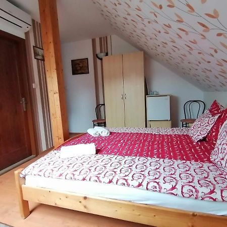 Joos Apartman Sárvár Eksteriør billede