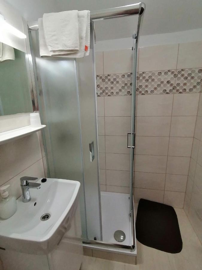 Joos Apartman Sárvár Eksteriør billede