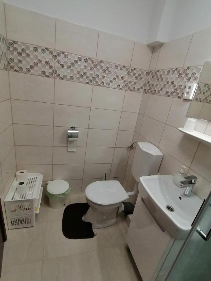 Joos Apartman Sárvár Eksteriør billede